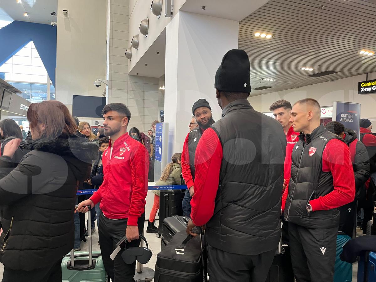 A semnat Kopic? Anunț făcut direct pe aeroport, înaintea plecării în Antalya + Situația la zi cu transferurile: „Am luat unul, mai vin 3”
