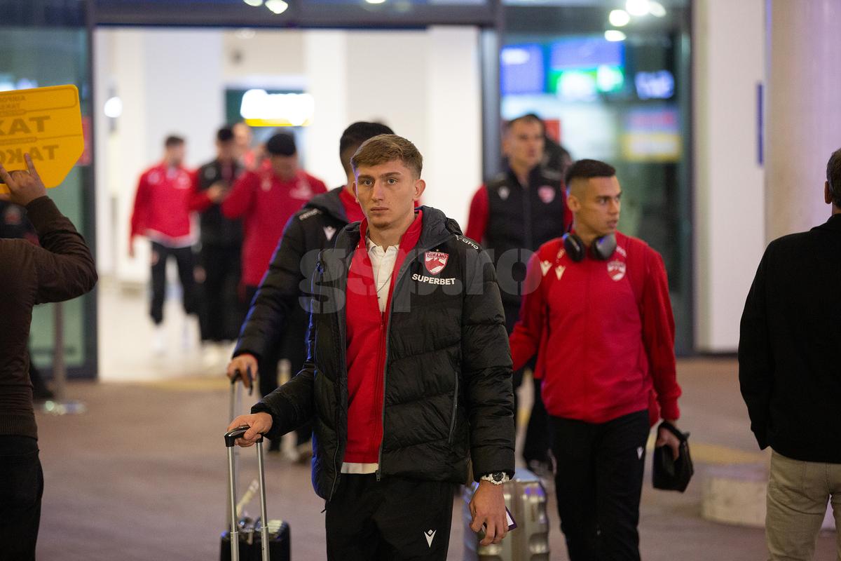 Dinamo a ajuns în Antalya » Din Turcia, „câinii” anunță categoric: „Locul nostru e în play-off!”