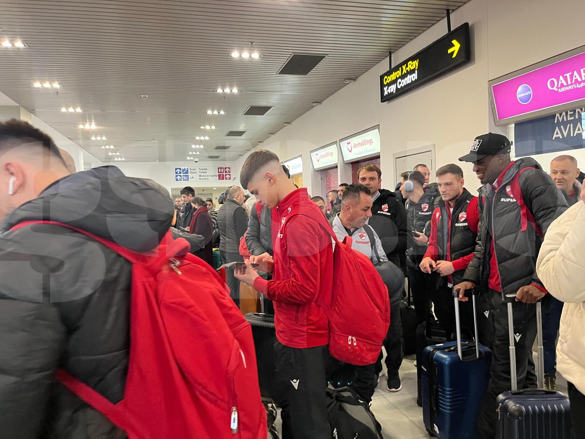 A semnat Kopic? Anunț făcut direct pe aeroport, înaintea plecării în Antalya + Situația la zi cu transferurile: „Am luat unul, mai vin 3”