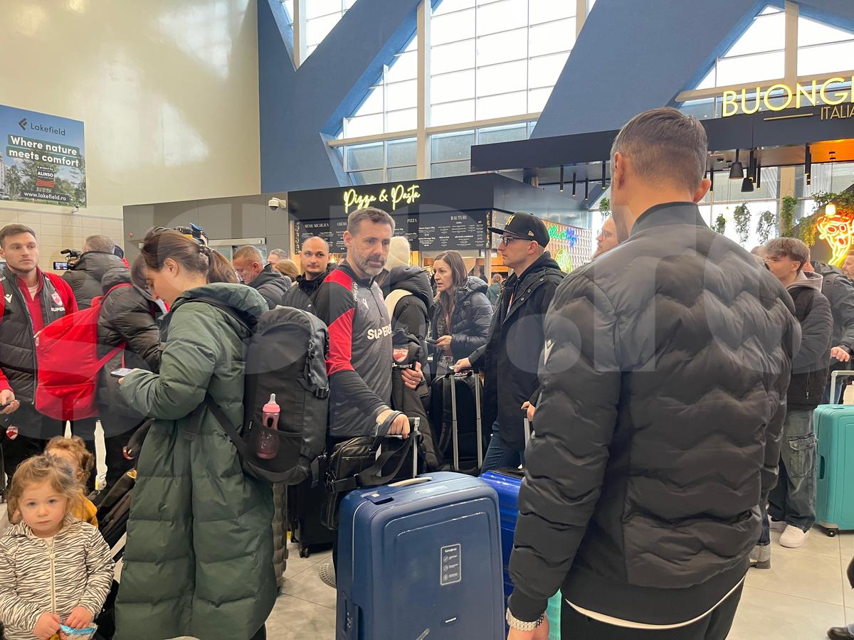 Dinamo a plecat în cantonamentul din Antalya