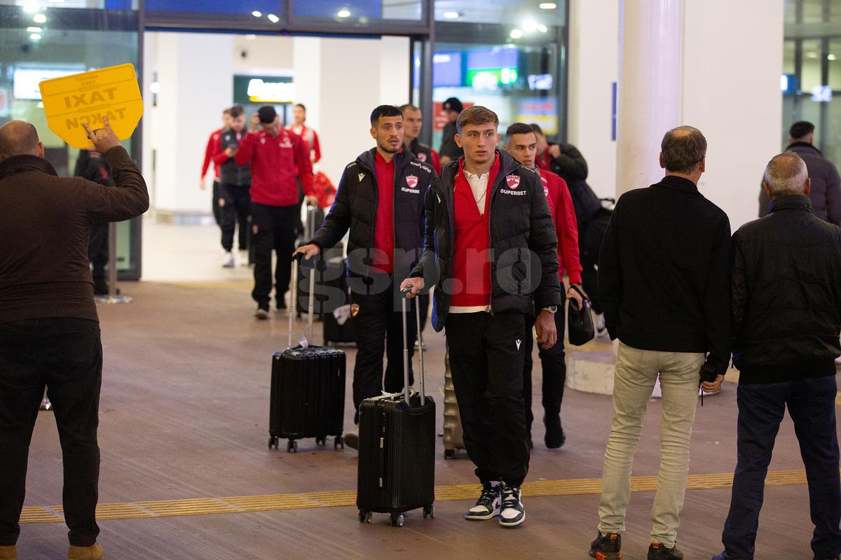 Dinamo a ajuns în Antalya » Din Turcia, „câinii” anunță categoric: „Locul nostru e în play-off!”