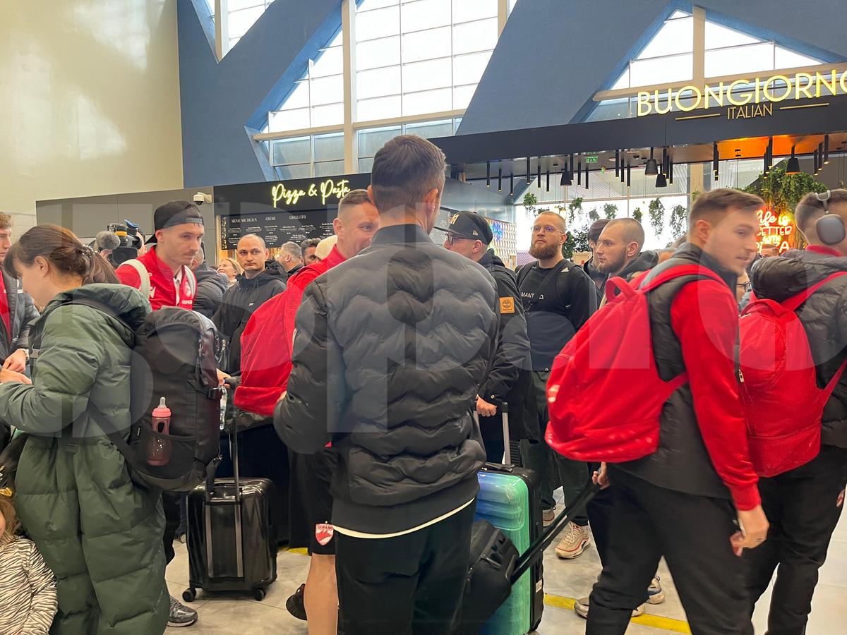Dinamo a plecat în cantonamentul din Antalya