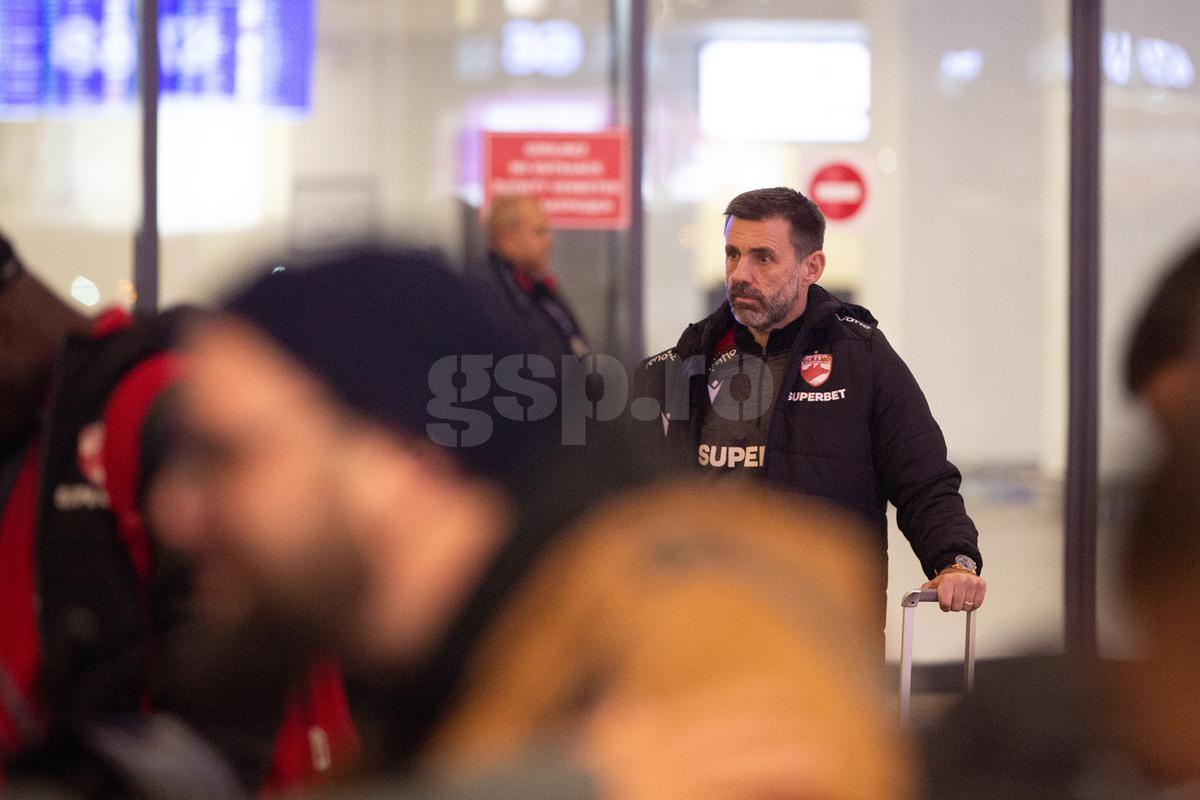Dinamo a ajuns în Antalya » Din Turcia, „câinii” anunță categoric: „Locul nostru e în play-off!”