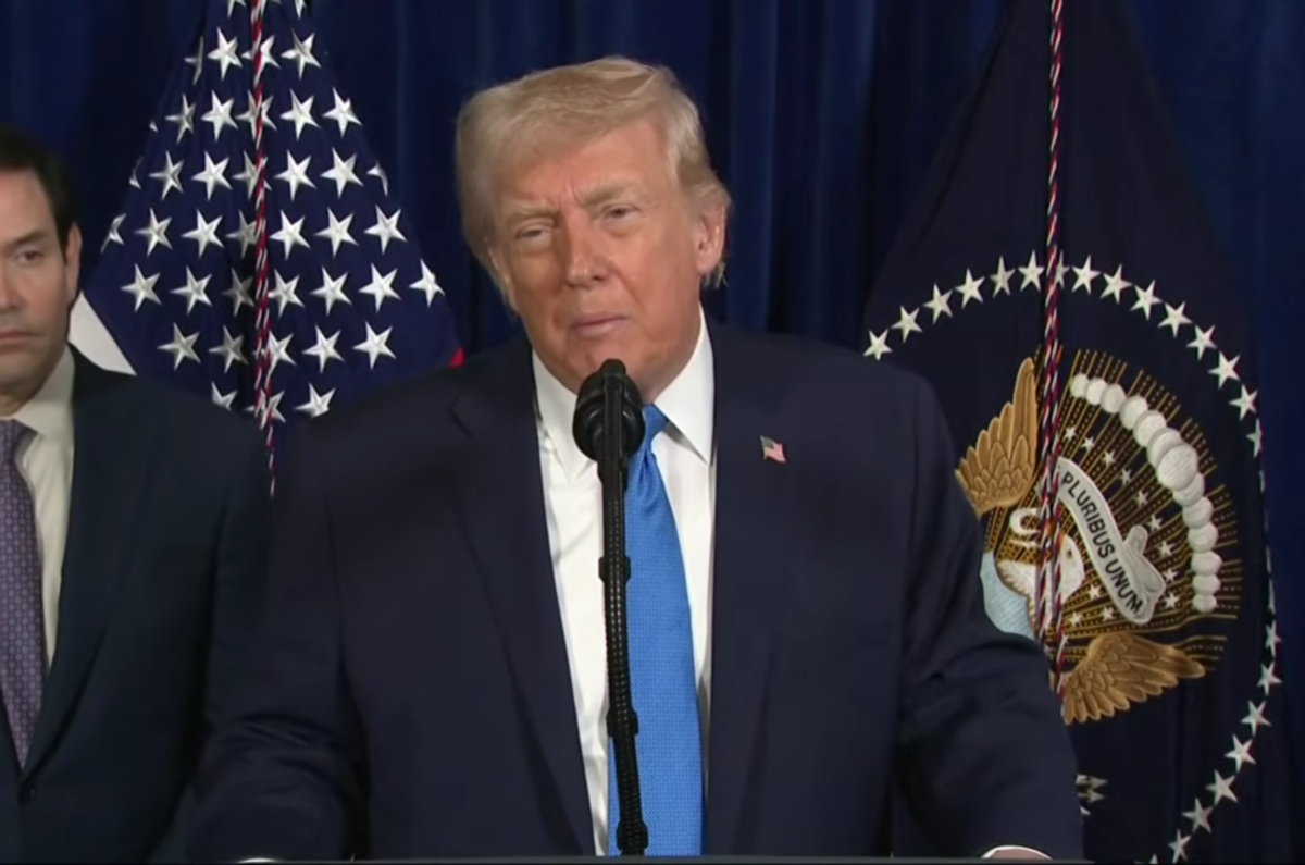 Imaginea postată de Donald Trump cu Maduro