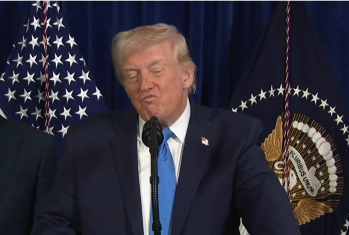 Imaginea postată de Donald Trump cu Maduro