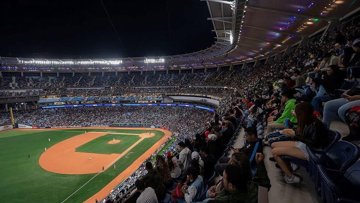 Stadionul-SF din Venezuela pentru care Maduro a investit masiv timp de 10 ani » 40.000 de locuri: destinat unui alt sport, NU fotbalului