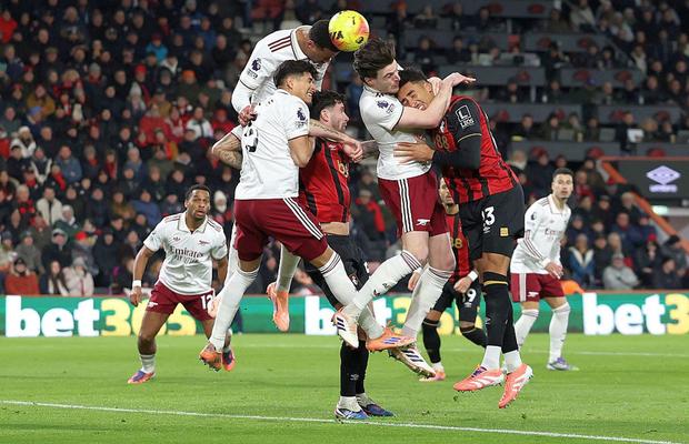 Arsenal, victorie mare în Premier League! Show cu 5 goluri