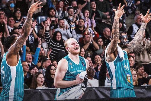 U-BT - FMP 93-65 // foto: Facebook @ U-BT Cluj-Napoca