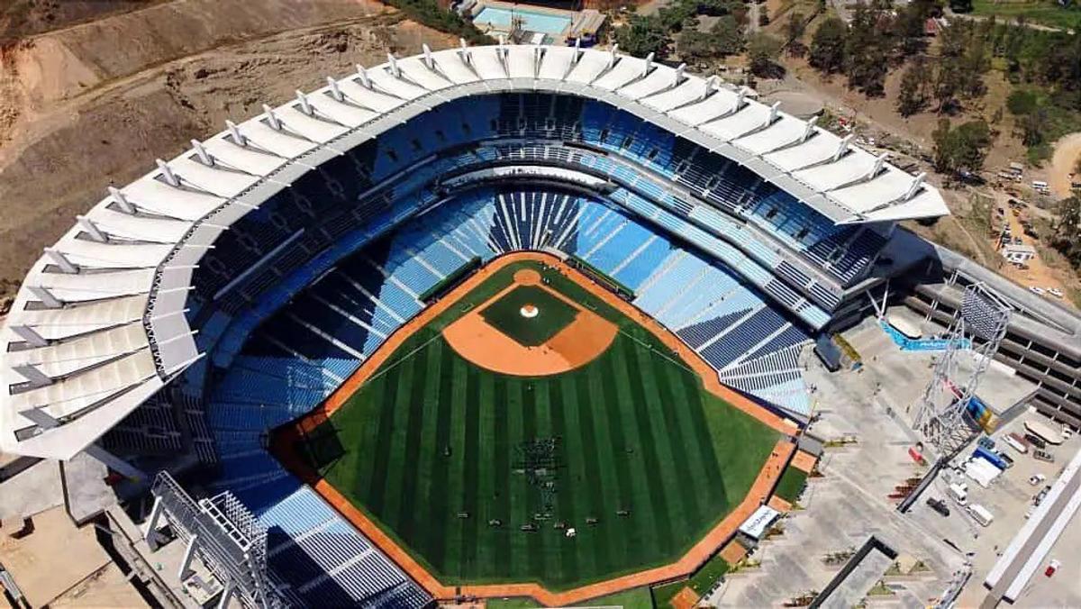 Stadionul-SF din Venezuela pentru care Maduro a investit masiv timp de 10 ani » 40.000 de locuri: destinat unui alt sport, NU fotbalului