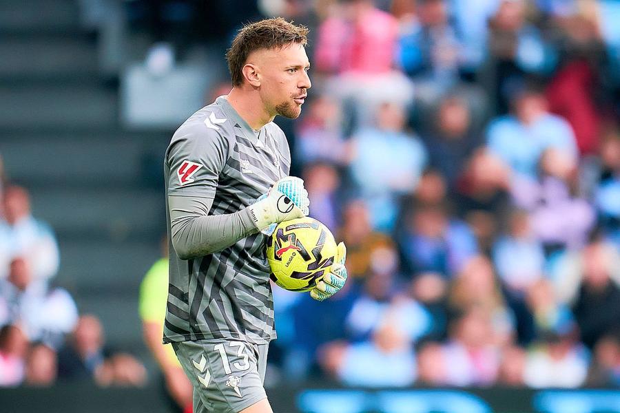 Ionuț Radu, 5 milioane cotă pe Transfermarkt, are un sezon bun cu Celta Vigo, locul 7 în La Liga, foto: Imago Images Costel Pantilimon a ales portarul României pentru marele meci cu Turcia: „Naționala are nevoie de el”