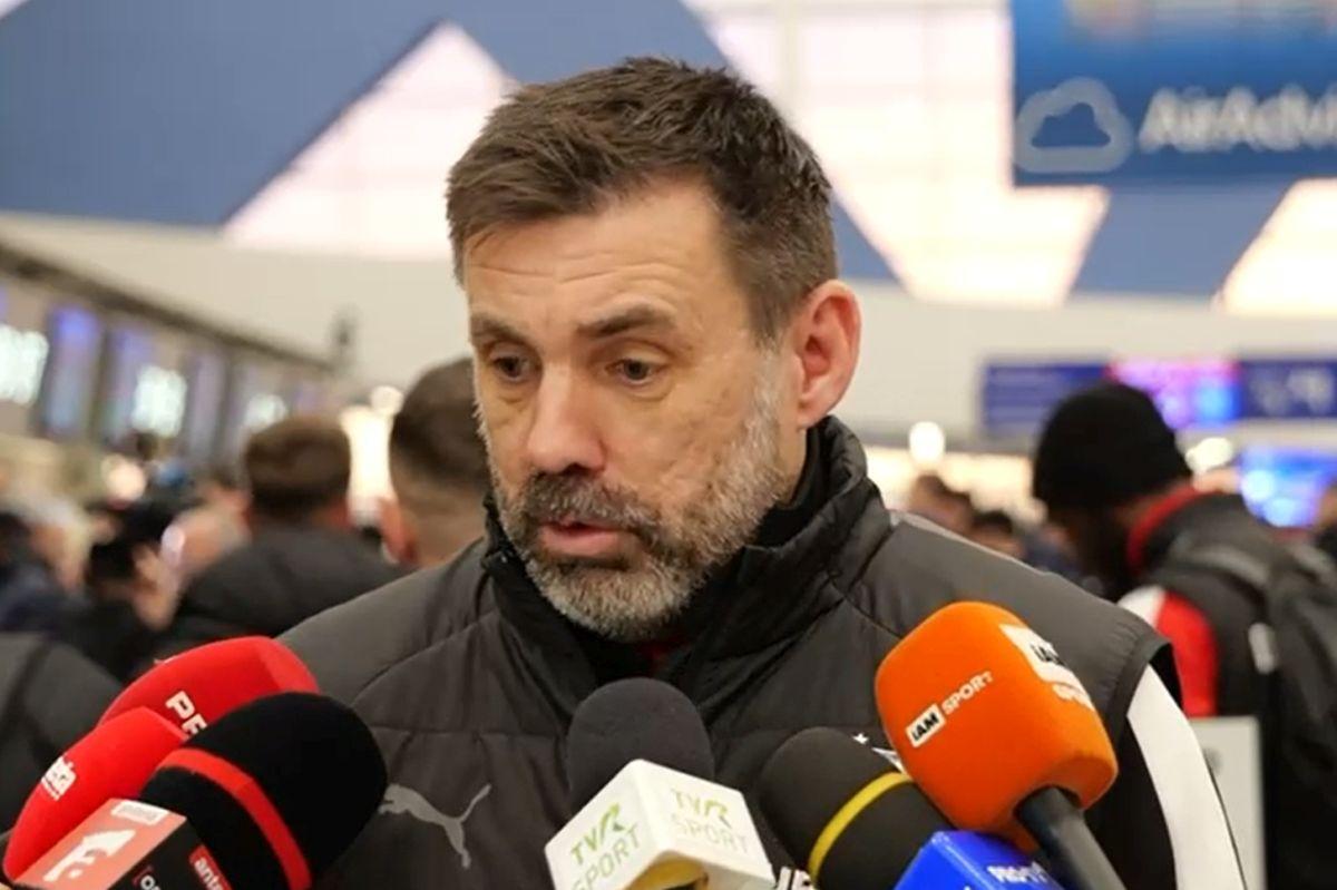 Dinamo a decolat azi spre Antalya cu Eissat în lot » Zeljko Kopic: „Cu toții așteptam mai multe transferuri!”. Ce a spus despre Vătăjelu