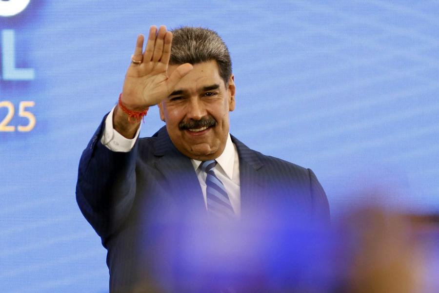 Trump a postat o imagine cu Maduro capturat