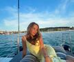 Clipul viral cu Novak Djokovic și o influenceriță superbă a încins internetul » Sârbul s-a furișat în spatele ei și a învățat-o cum se face