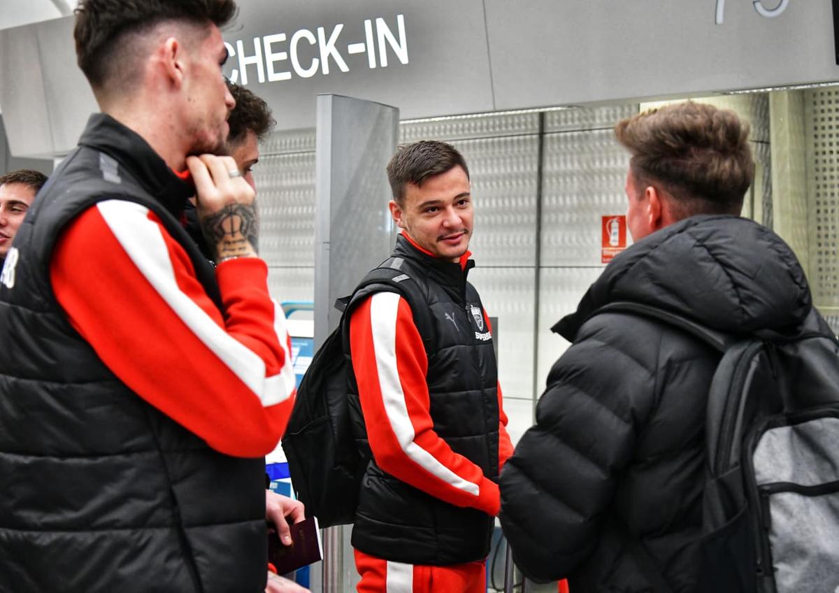 „I-am zis lui Dani Coman că vrea să mă dea afară” » Bogdan Andone, în formă pe aeroport: ce se întâmplă cu Caio și Mario Tudose