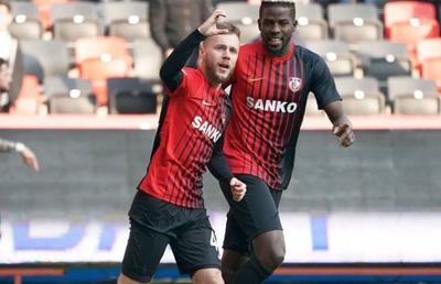 GAZIANTEP - SIVASSPOR 5-1 // Marius Șumudică, la picioarele lui Alexandru Maxim: „Rar mi-a fost dat să văd așa ceva”
