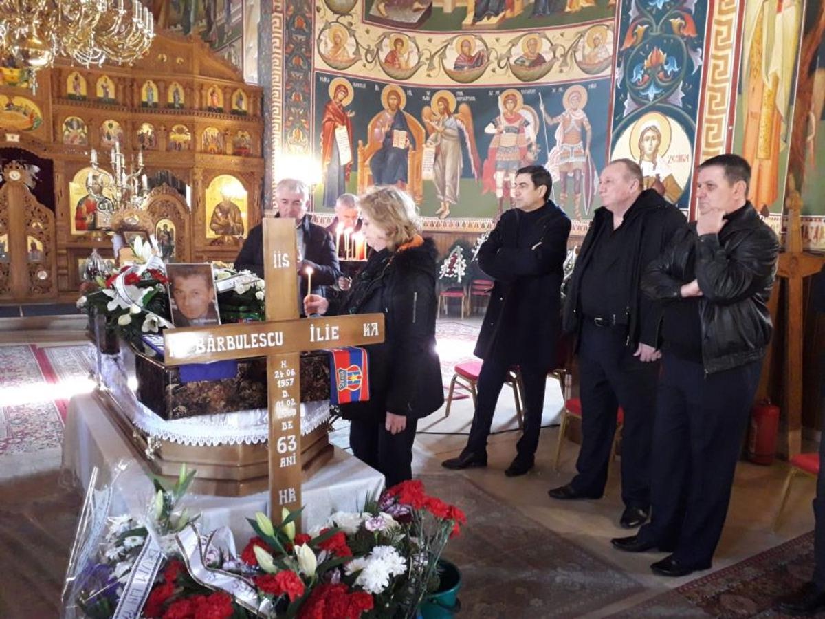 FOTO + VIDEO Imagini de la înmormântarea lui Ilie Bărbulescu