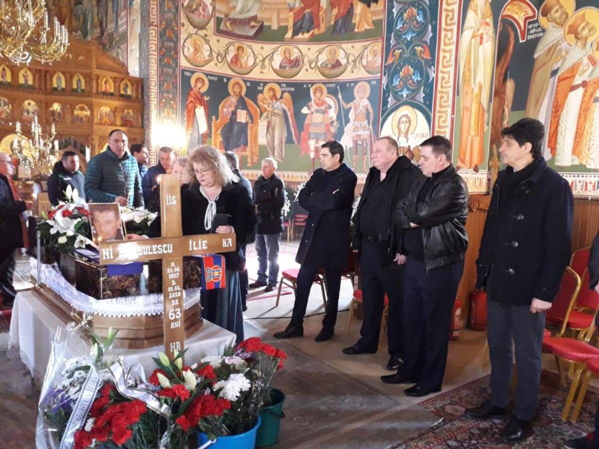 FOTO + VIDEO Imagini de la înmormântarea lui Ilie Bărbulescu