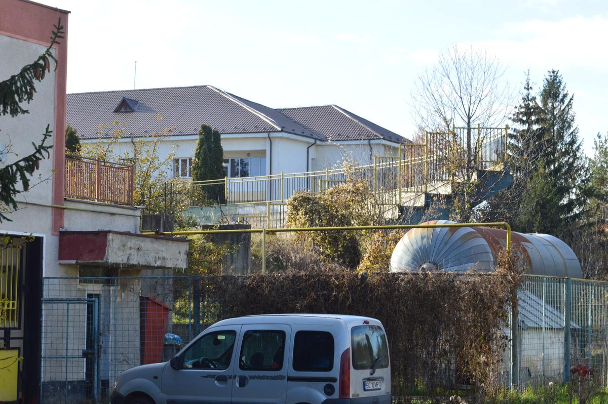VIDEO + FOTO Cum arată acum locul în care s-au născut povești savuroase în anii ’90: bani pentru echipă câștigați la ruletă și oferta lui Gigi Becali înainte de a cumpăra Steaua