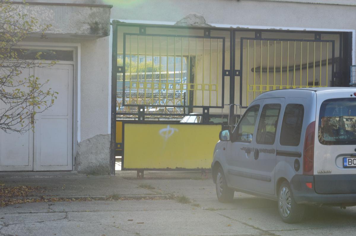 VIDEO + FOTO Cum arată acum locul în care s-au născut povești savuroase în anii ’90: bani pentru echipă câștigați la ruletă și oferta lui Gigi Becali înainte de a cumpăra Steaua