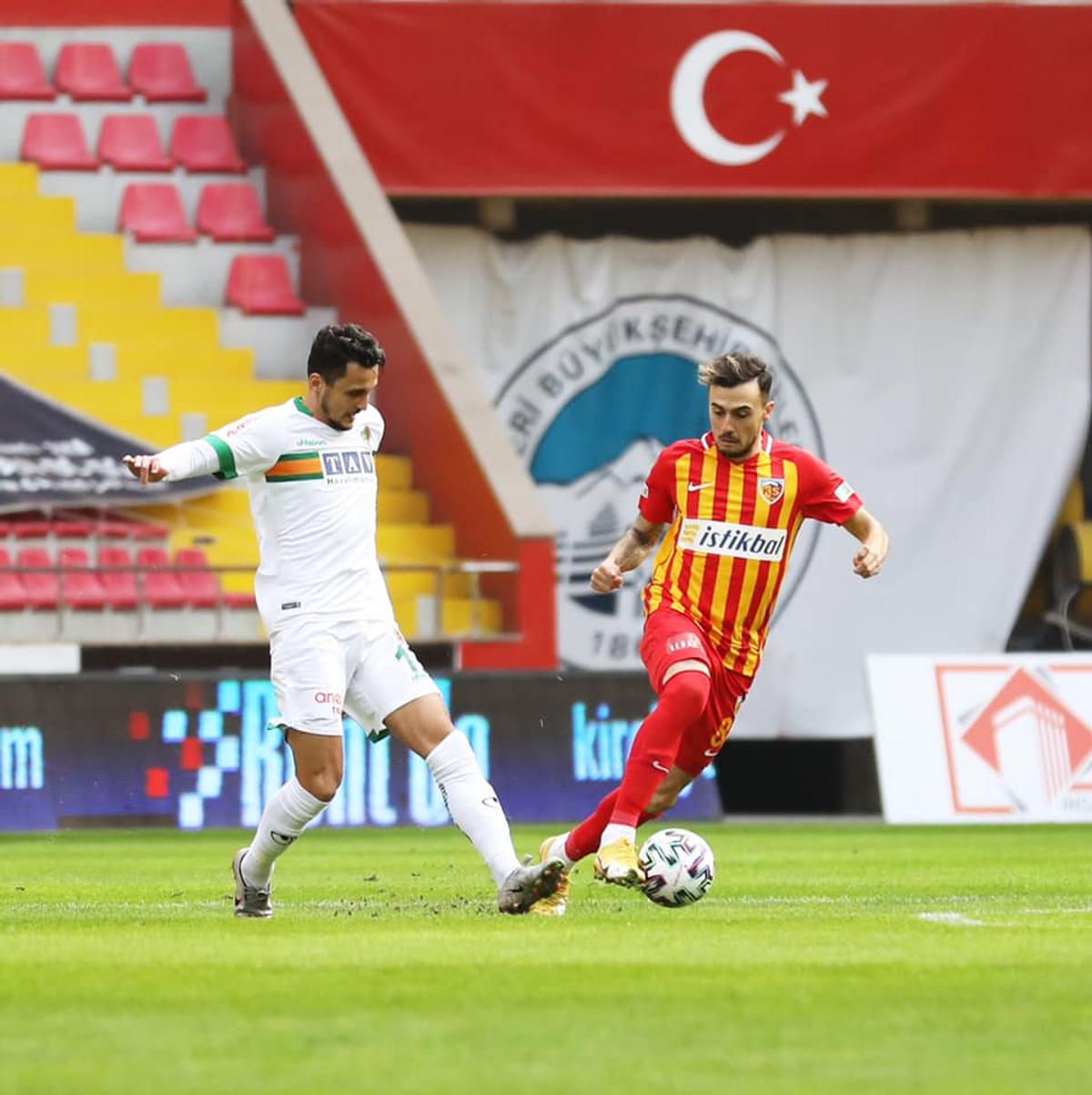 Kayserispor - Alanyaspor 1-1 » Echipa lui Dan Petrescu ratează a doua victorie consecutivă: Săpunaru a fost eliminat