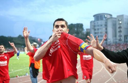 Claudiu Niculescu, 44 de ani, fost jucător important al lui Dinamo, a prefațat duelul din această seară pe care „câinii” îl vor disputa cu rivala FCSB.