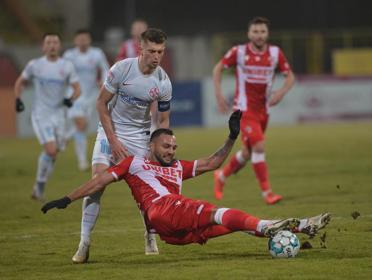 DINAMO - FCSB 0-1. Panduru, ironii către un jucător de la FCSB după derby: „Să vezi cum te duci de unde ai venit după 3-4 meciuri”
