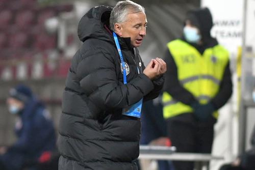 Dan Petrescu, antrenorul lui CFR Cluj, a vorbit despre transferul lui Malcom Edjouma (25 de ani, mijlocaș central) de la FC Botoșani la FCSB.