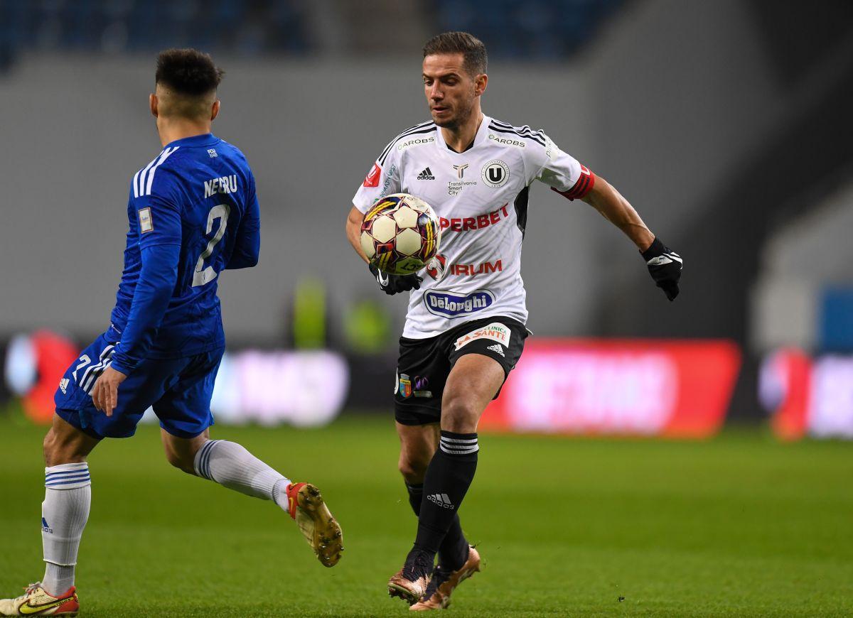Atmosferă dezolantă la Craiova, după decizia fără precedent a lui Mititelu » Cine a pătruns în tribune la meciul cu U Cluj