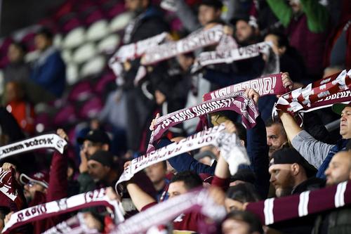 Rapid așteaptă spectacol în tribune la meciul cu FCU Craiova // sursă foto: Imago Images