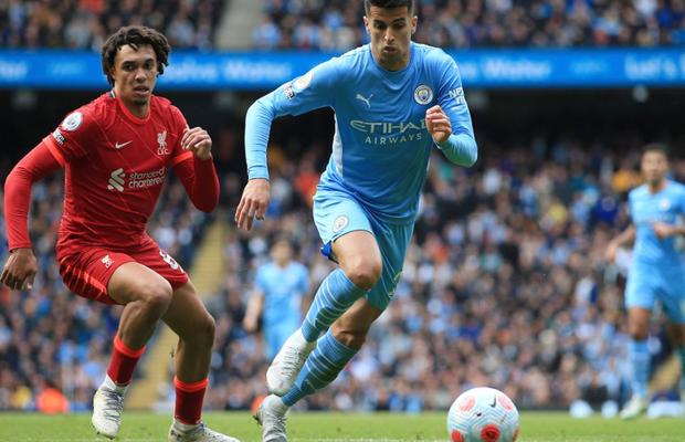 Uluitor! Real Madrid a refuzat cel mai bun fundaș lateral din Premier League » Care este motivul