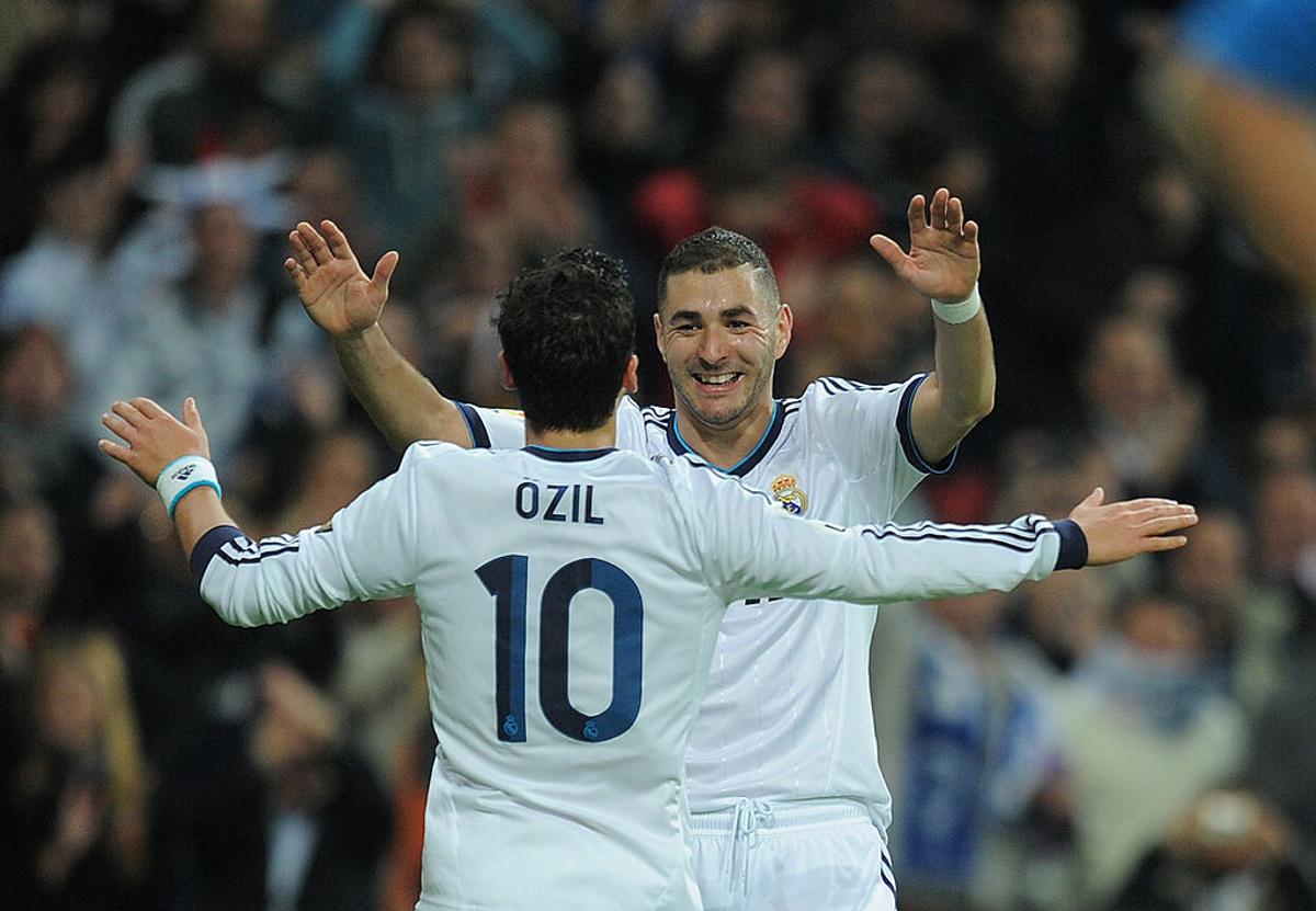 Mesut Ozil s-a retras