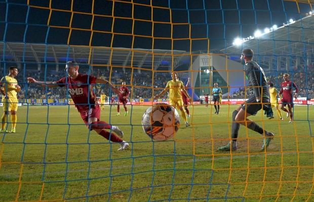 „E dezamăgire mare!” » Jucătorii Petrolului, dărâmați în vestiar după eșecul cu CFR Cluj: „E greu să vii la stadion”
