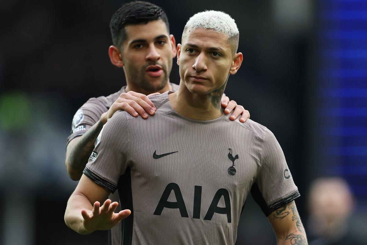 Protest la Everton - Tottenham! Au intrat peste Crouch și au acoperit imnul Premier League: „Nu știți ce faceți!”