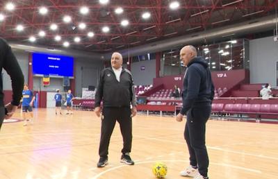 Prunea a schimbat postul într-un meci de Old Boys » Mihali l-a „taxat” amical: „El nu prea a avut treabă cu poarta nici când era jucător”