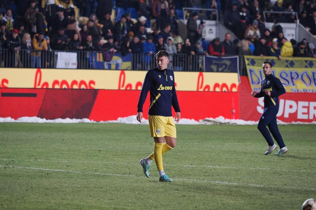 Petrolul - CFR, meci