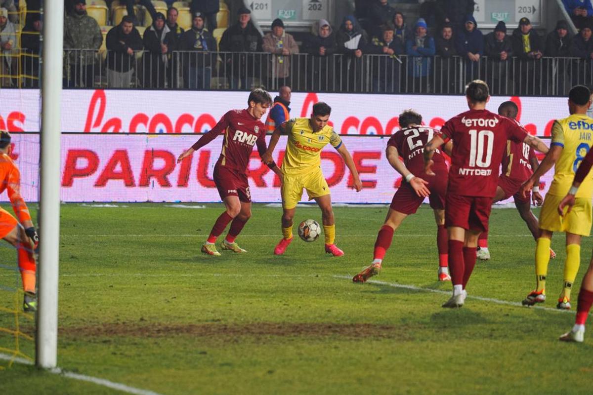 Petrolul - CFR, meci