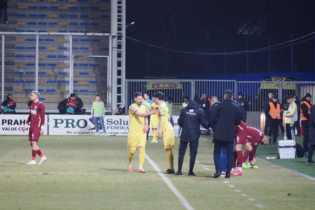 Petrolul - CFR, meci