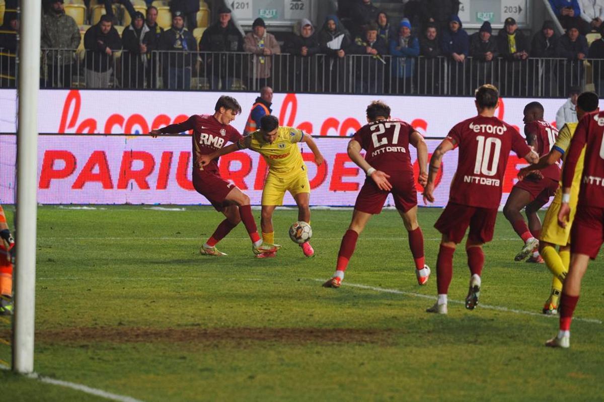 Petrolul - CFR, meci