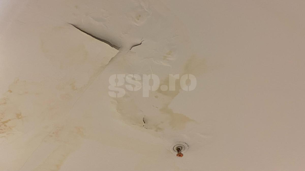 Incredibil: cum arată loja de la „Arena Națională” unde au stat invitații de marcă de la Manchester United » Pierderile de la cel mai mare stadion al țării au trecut deja de 20 de milioane de euro