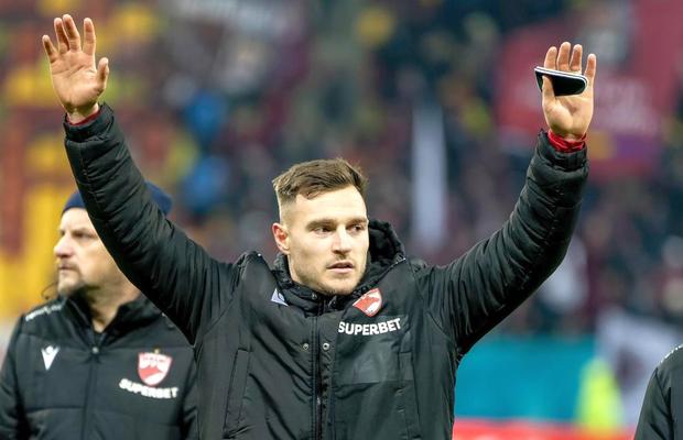 Anunț de impact la Dinamo: când revine Dennis Politic » Câți jucători mai transferă „câinii”: „Consecință perversă”