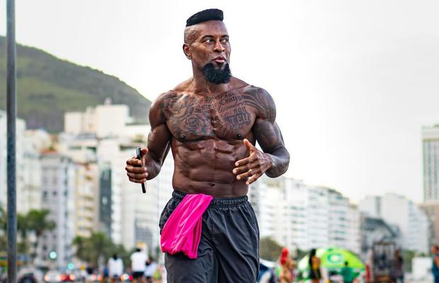 Transformarea fostului star de la Real Madrid » La 51 de ani e „Terminator”: „Asta te menține tânăr”