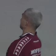 Cristi Manea, în lacrimi după Hermannstadt - Rapid, consolat de colegi / foto: captură Digi Sport
