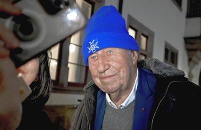 Francezii sunt scandalizați de declarațiile sexiste ale legendarului Guy Roux