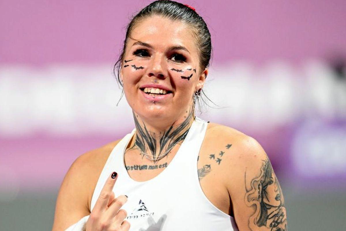 Ucraineanca Oleksandra Oliynykova s-a calificat în „sferturi” la Transylvania Open și s-a ținut de cuvânt » Gest de protest la fileu