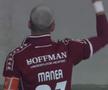 Cristi Manea, în lacrimi după Hermannstadt - Rapid, consolat de colegi / foto: captură Digi Sport