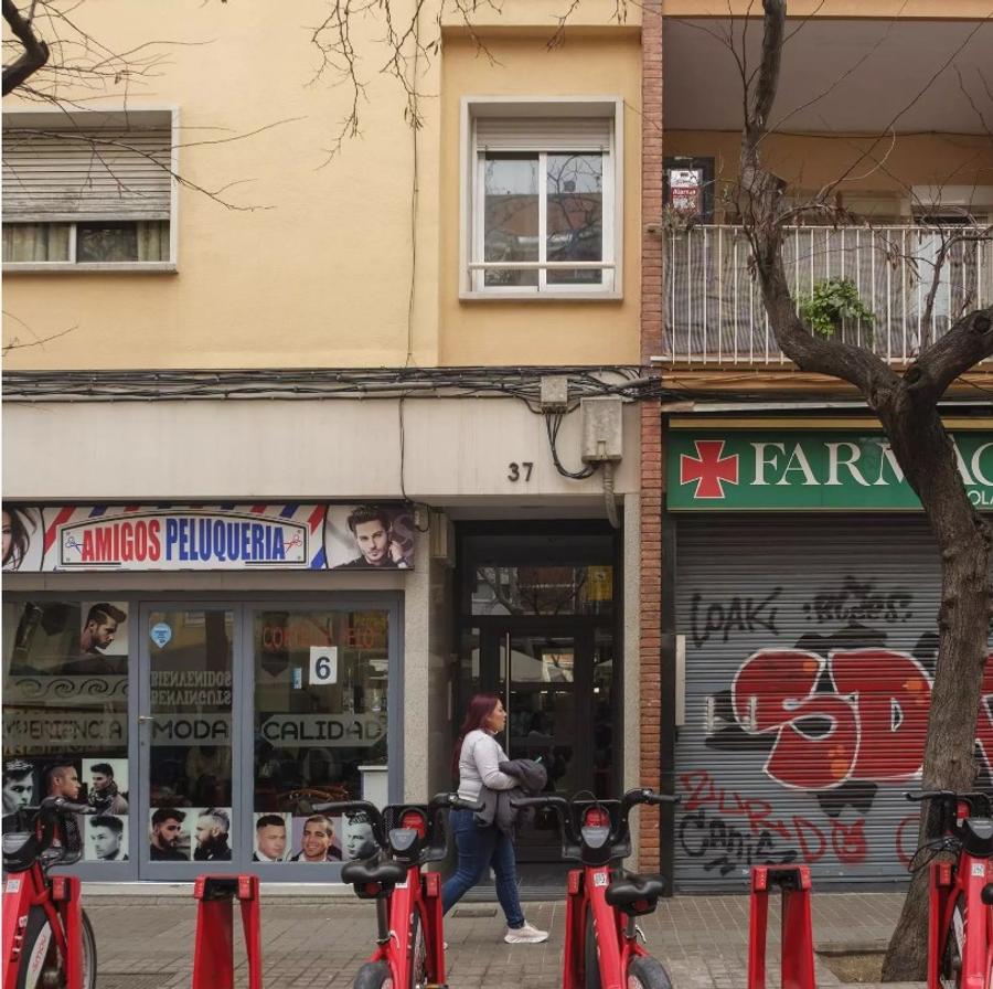Fațada clădirii în care se află sediul NEVG Culisele vânzării lojilor VIP » Transferurile Barcelonei, legate de banii lui Bîrlădeanu, afaceristul cu trecut dubios