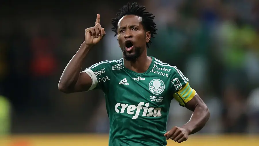 Forma fizică a lui Ze Roberto în timpul carierei de fotbalist Transformarea fostului star de la Real Madrid » La 51 de ani e „Terminator”: „Asta te menține tânăr”