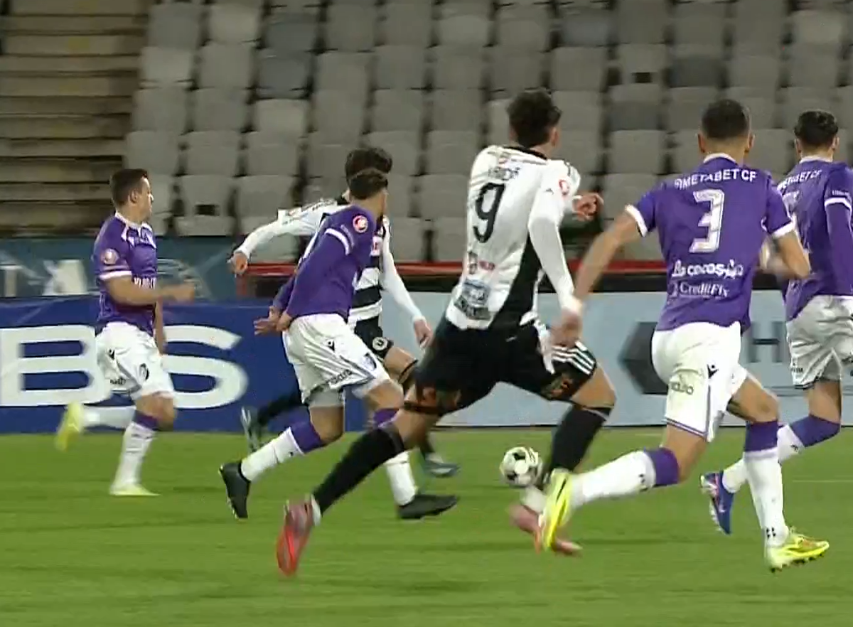 Tiki-taka U Cluj! Ardelenii s-au distrat cu FC Argeș și s-au apropiat de podium » Clasamentul în Superliga