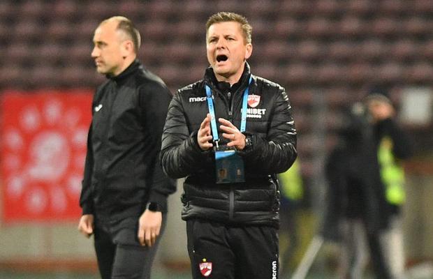 CLINCENI - DINAMO 0-1 // Dusan Uhrin jr., discuție directă cu jucătorii: „Nu vreau să am haos” + „Avem o grămadă de probleme”