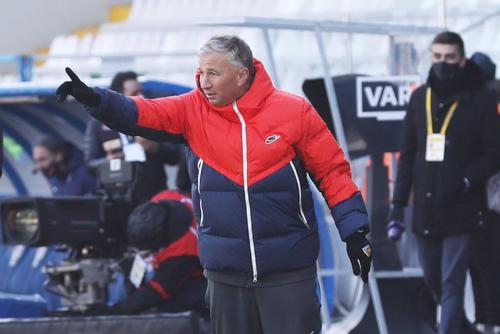 Jurnalistul Radu Banciu l-a criticat dur pe Dan Petrescu (53 de ani), antrenorul român care s-a despărțit recent de Kayserispor (Turcia)